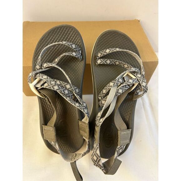 Chaco gray sandals size 3 youth - Picture 2 of 4